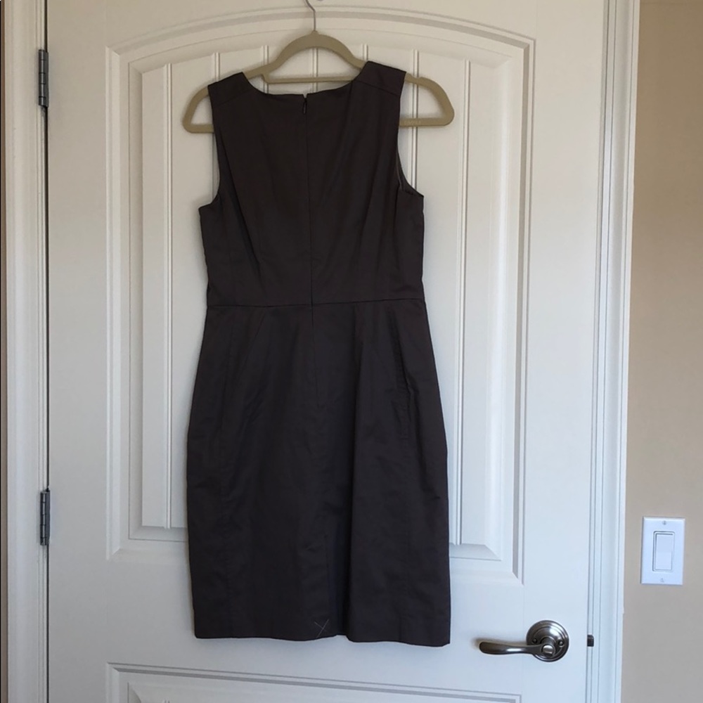LOFT classic sleeveless dress size 2